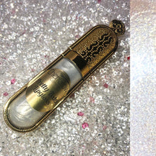 Load image into Gallery viewer, XO Lipgloss Royalty - Pearls