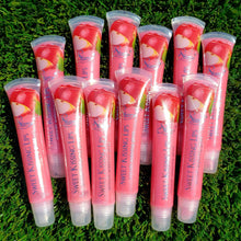 Load image into Gallery viewer, Starry Sweet Kissing Lips Gloss - Apple
